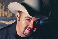 Zemřel Daryle Singletary