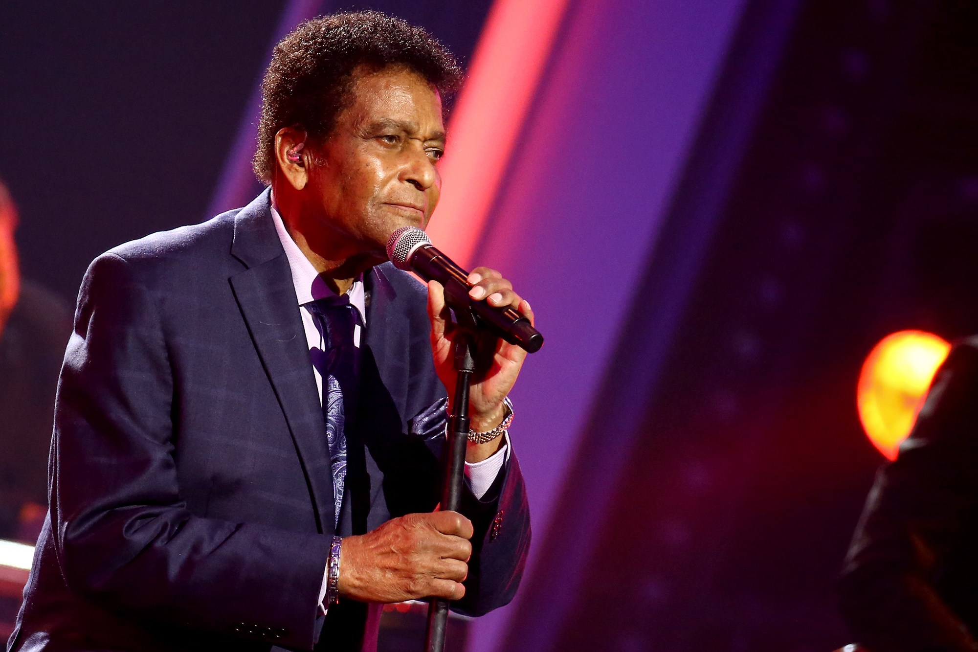 ZEMŘEL CHARLEY PRIDE