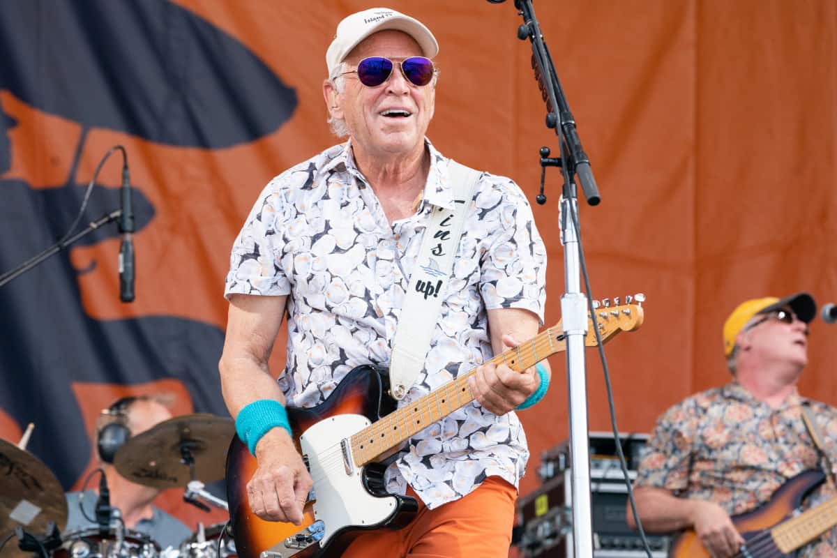 ZEMŘELA HUDEBNÍ LEGENDA JIMMY BUFFETT